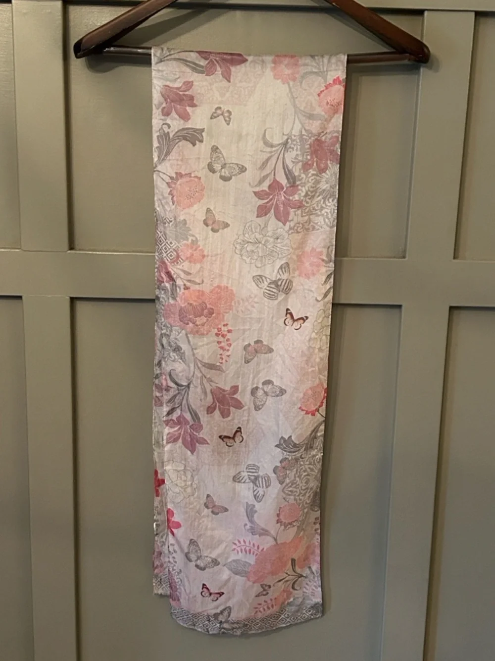 Scarf 100% Silk Butterfly Floral Print Pink Purple 63 x 9.5